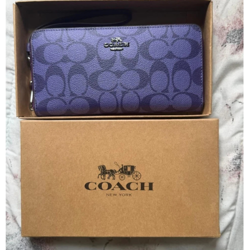 NEW COACH Long Round Zip Wallet with Strap Purple Signature C4452 outlet US