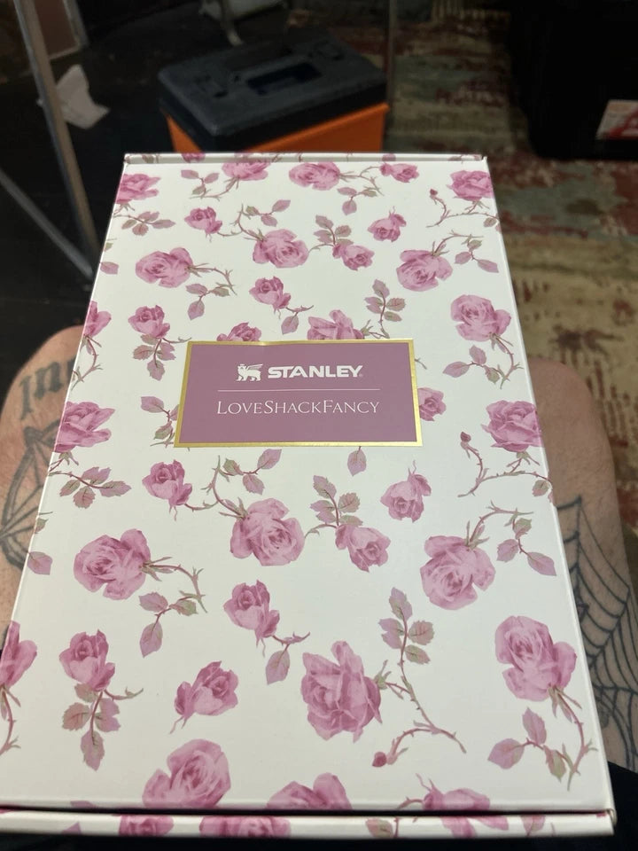 RIBBON ROSA -Stanley 40 Ounce Love Shack Fancy Box Only