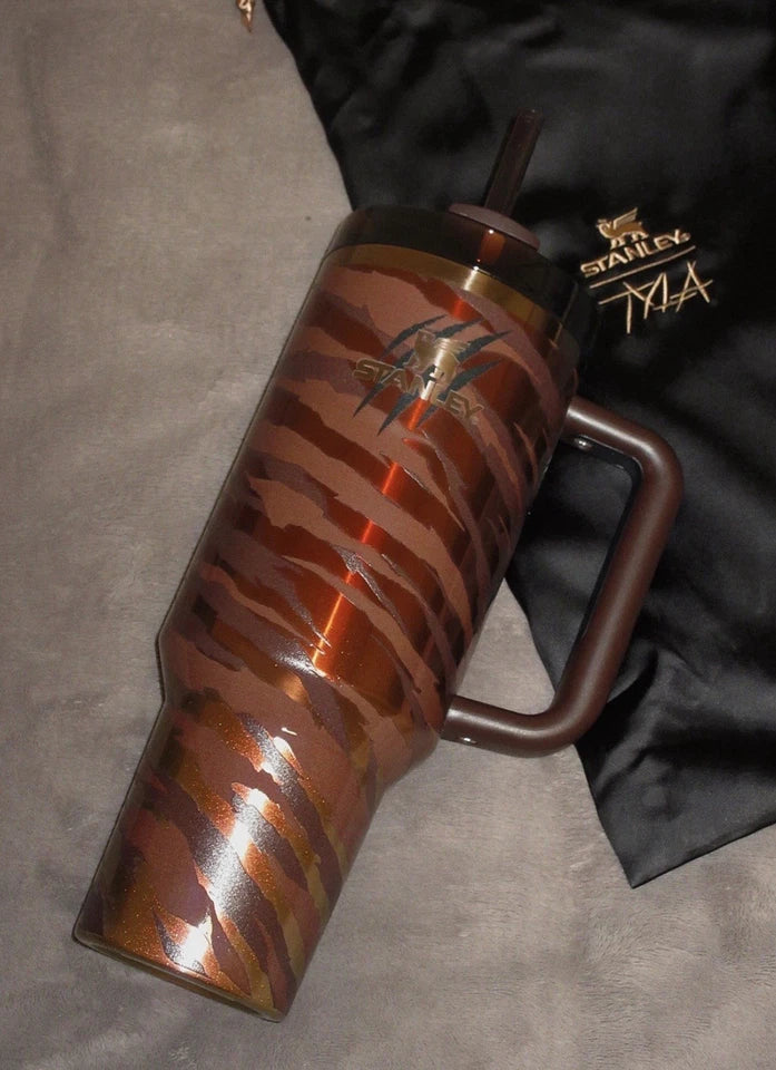 Stanley x Tyla Quencher H2.0 FlowState 40oz Tumbler 1.18L Tyla Tyger LE Rare